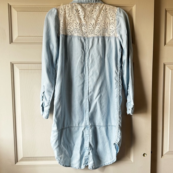 anthropologie • Holding Horses Chambray + Lace Dress • S - Picture 3 of 8